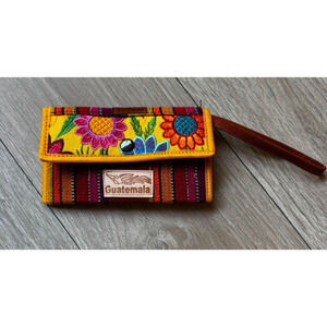 Guatemala Handmade ARTISAN Multicolor Floral Embroidered small wallet Bag